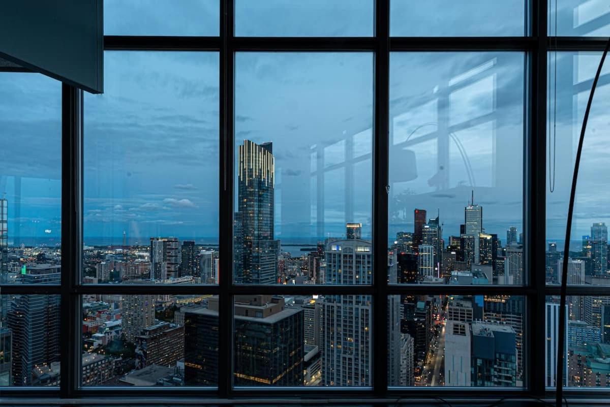 Great View High Rise In Central Toronto Exterior foto