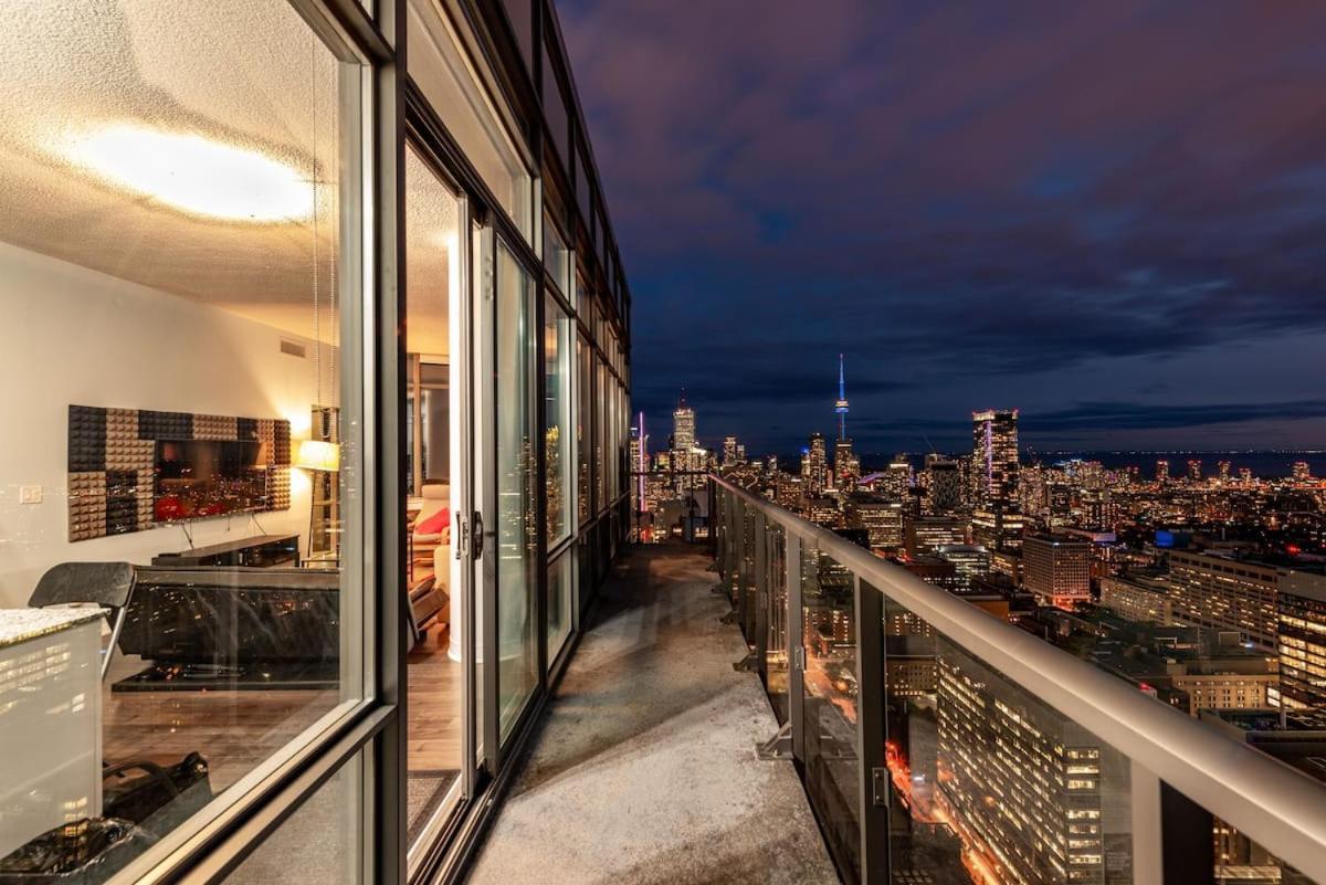 Great View High Rise In Central Toronto Exterior foto